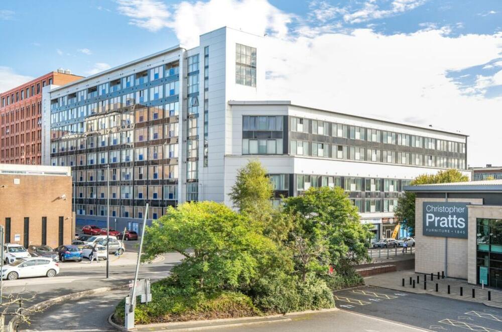 1 bedroom Apartment For Sale