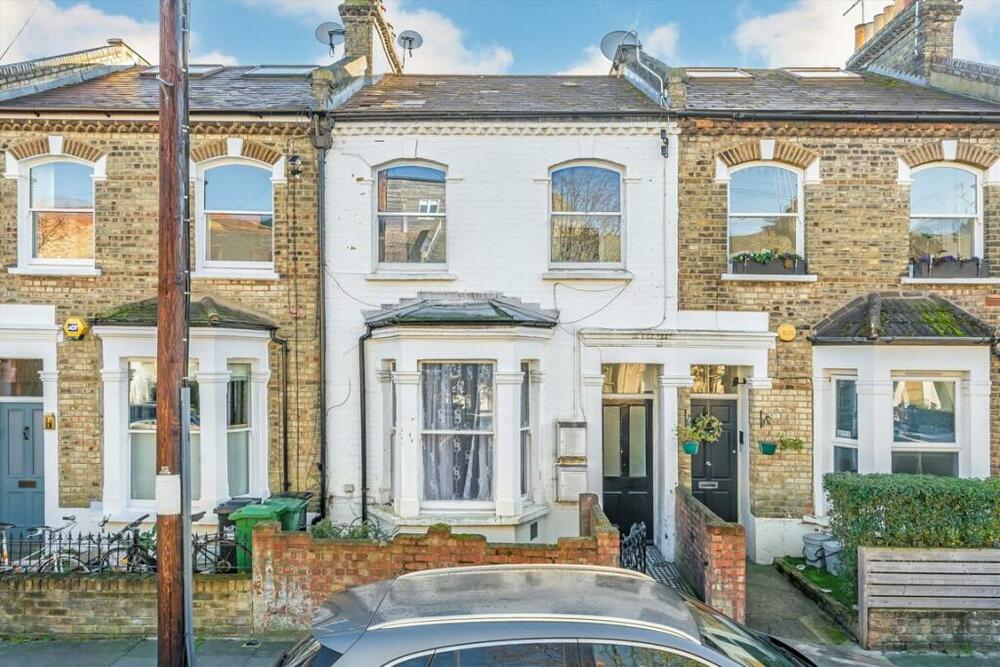 1 bedroom Flat For Sale