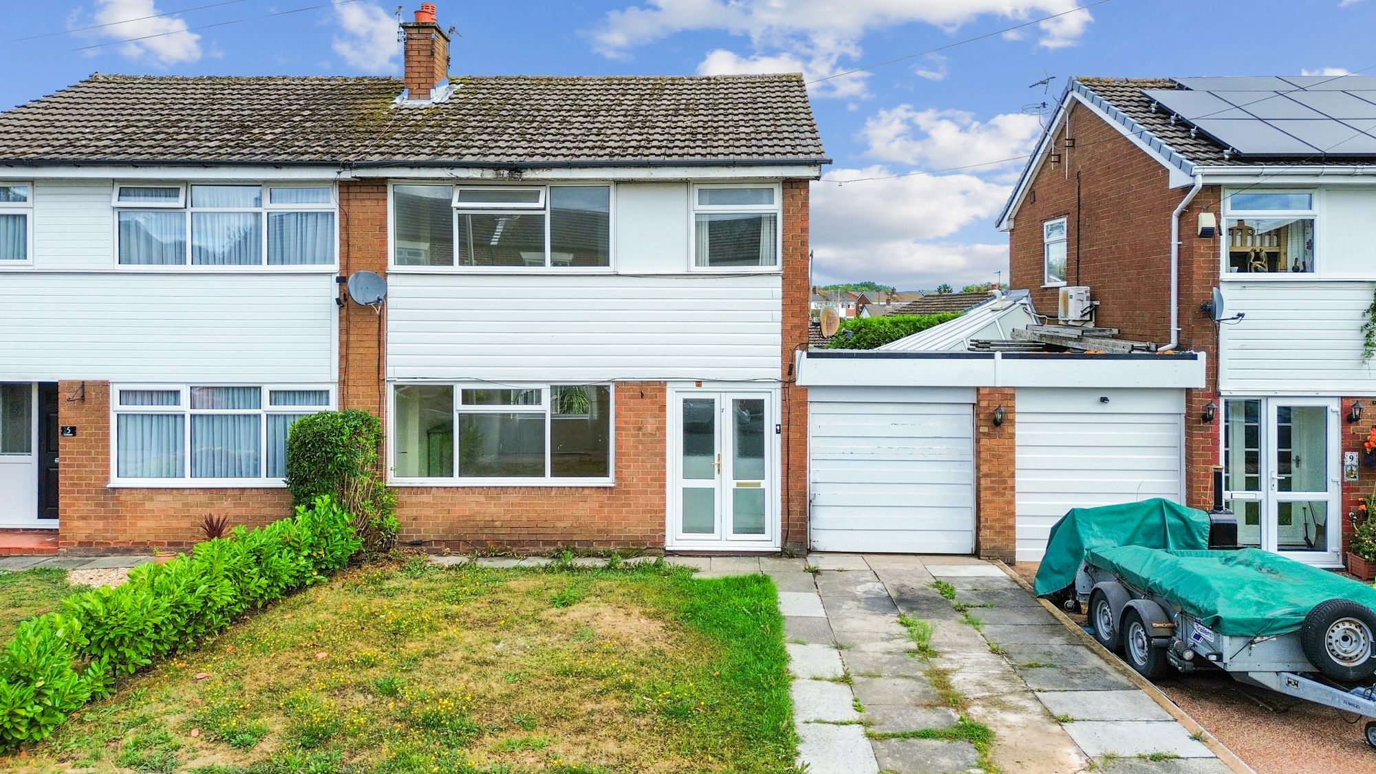 3 bedroom Semi-detached house For Sale