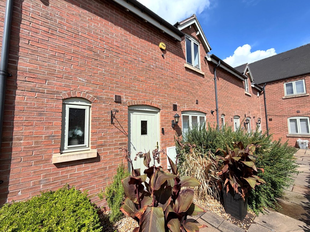 3 bedroom Mews house To Let