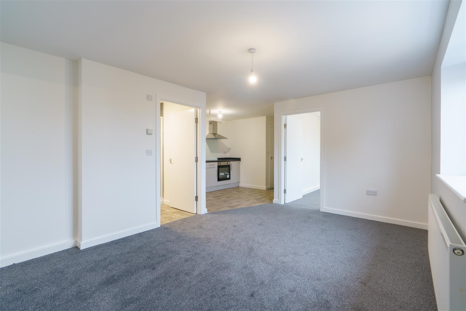 2 bedroom Flat To Let