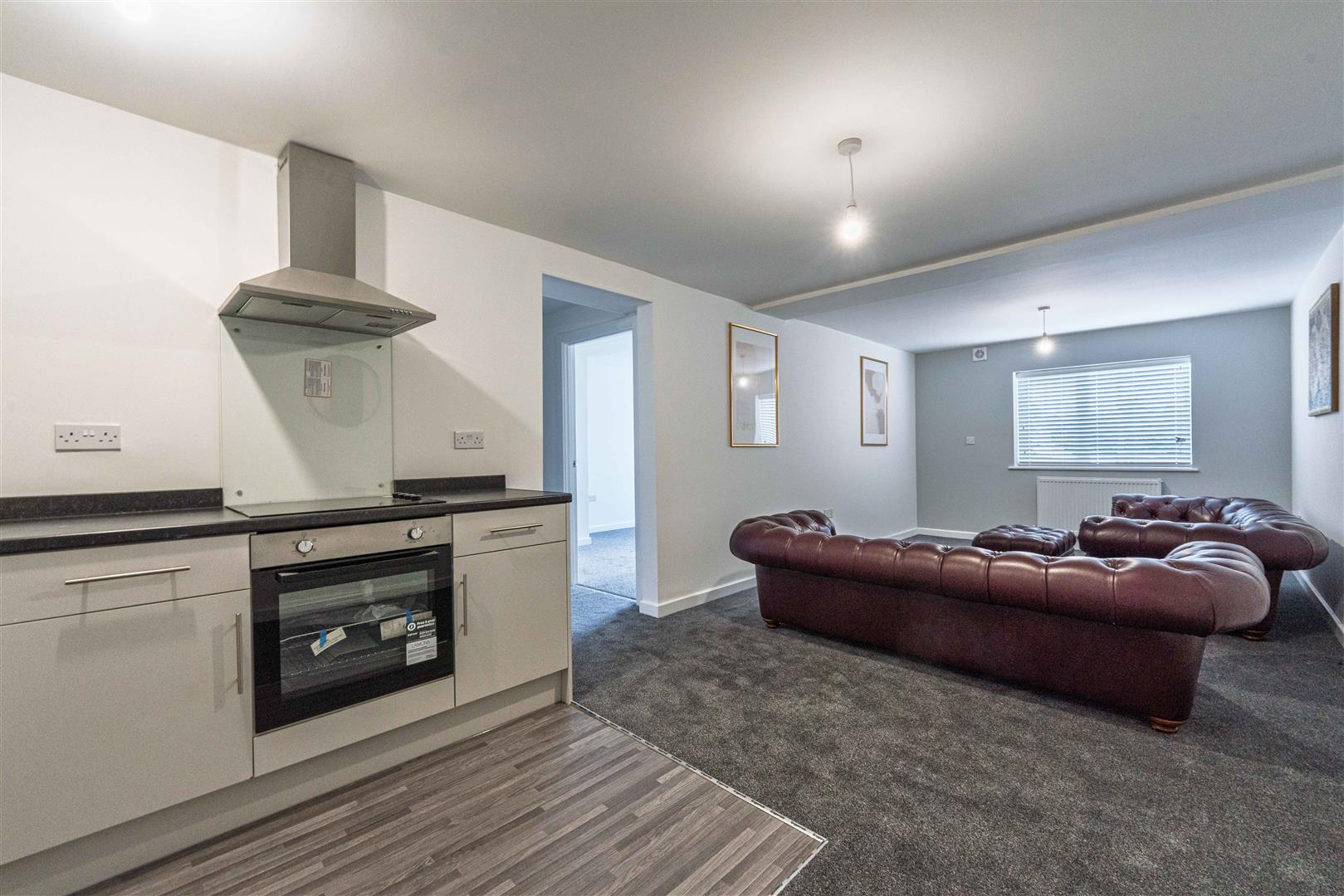 1 bedroom Flat To Let