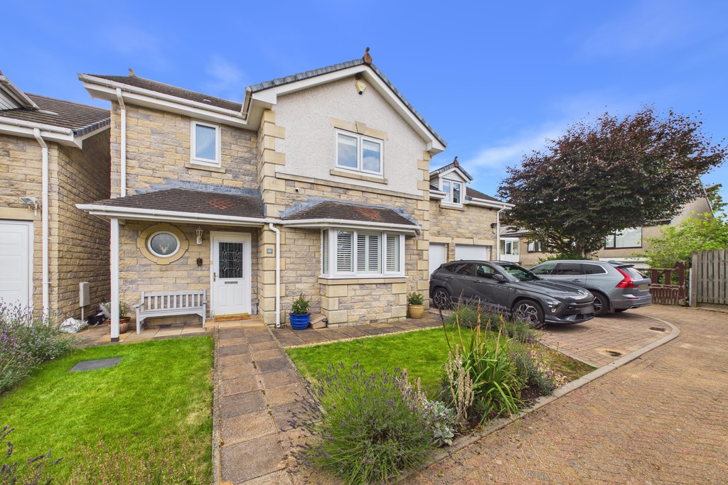 4 bedroom  For Sale