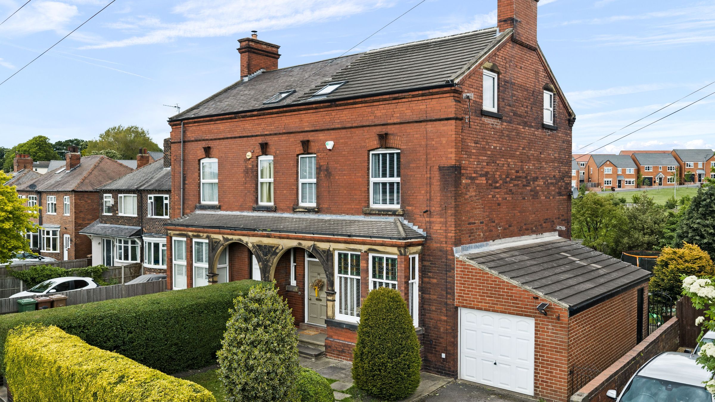 5 bedroom Semi-detached house For Sale