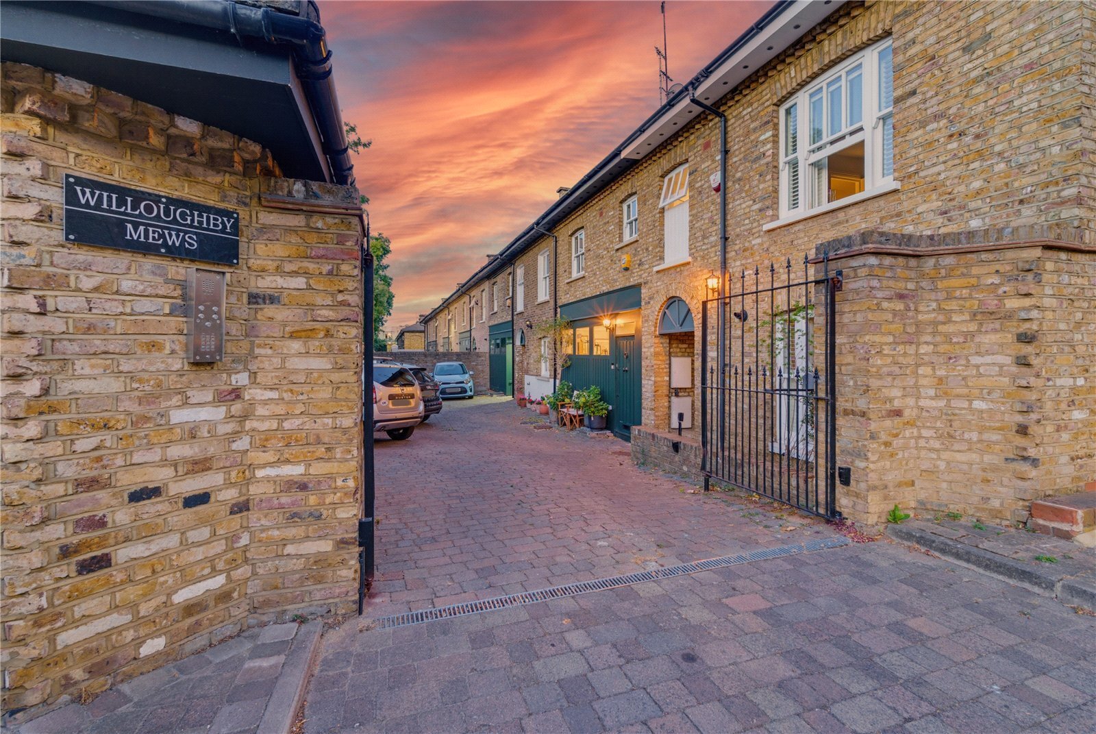 3 bedroom Mews house Under Offer