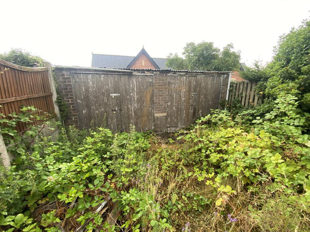  Garages For Sale