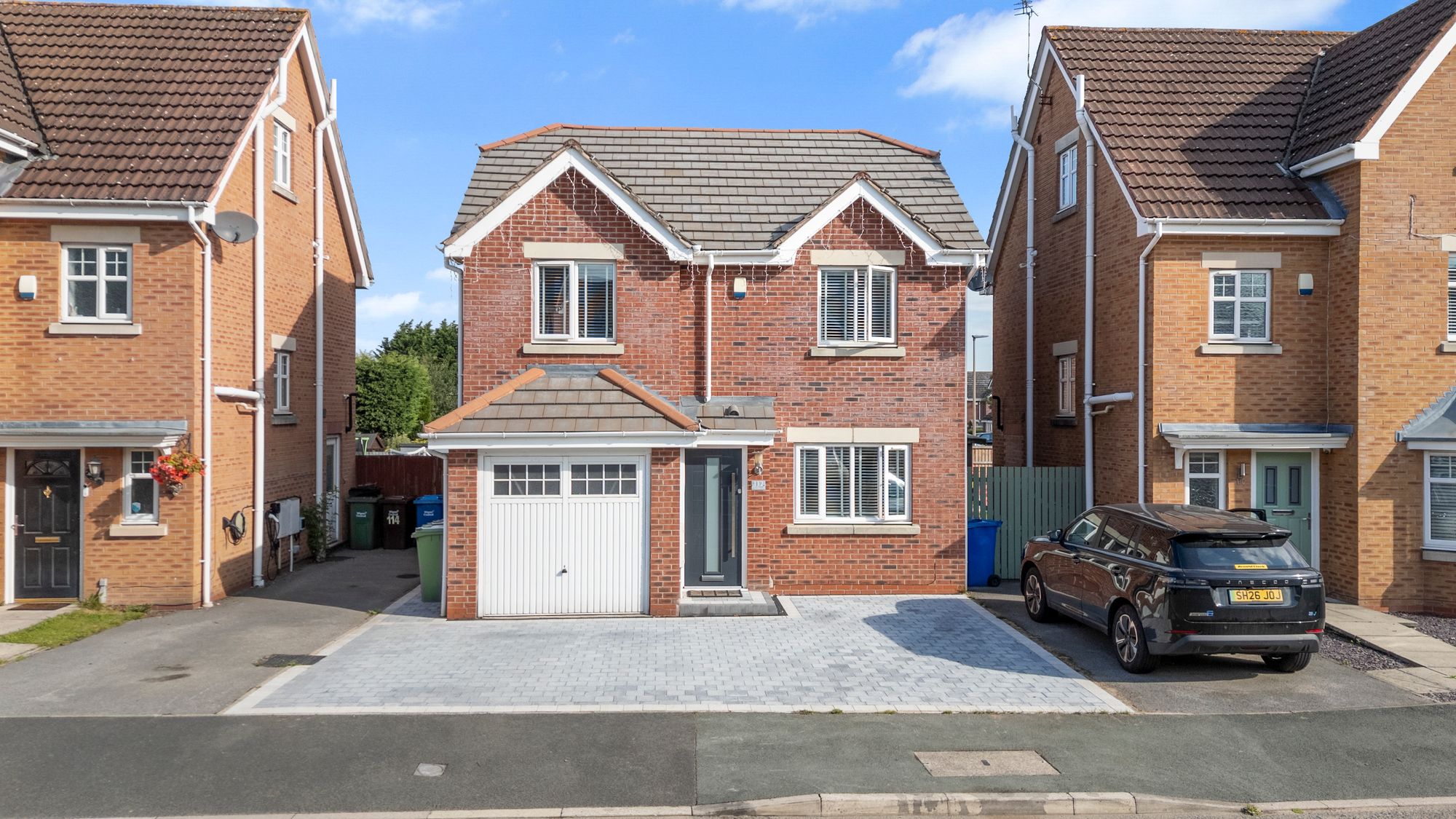 3 bedroom Detached house For Sale