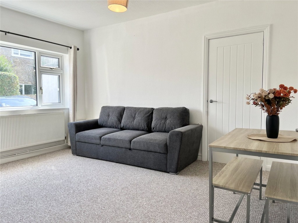 1 bedroom Flat Under Offer