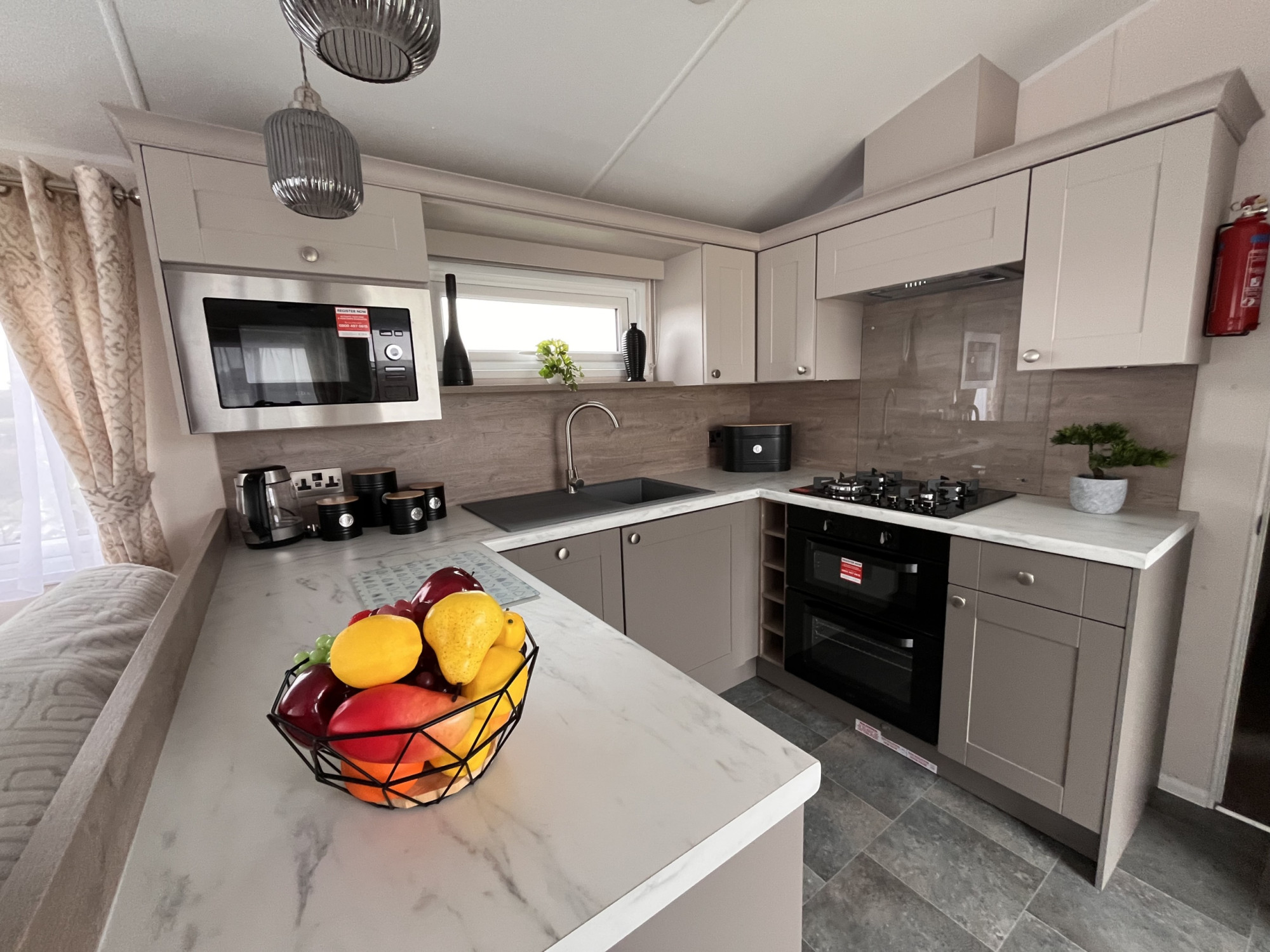 2 bedroom House (unspecified) For Sale