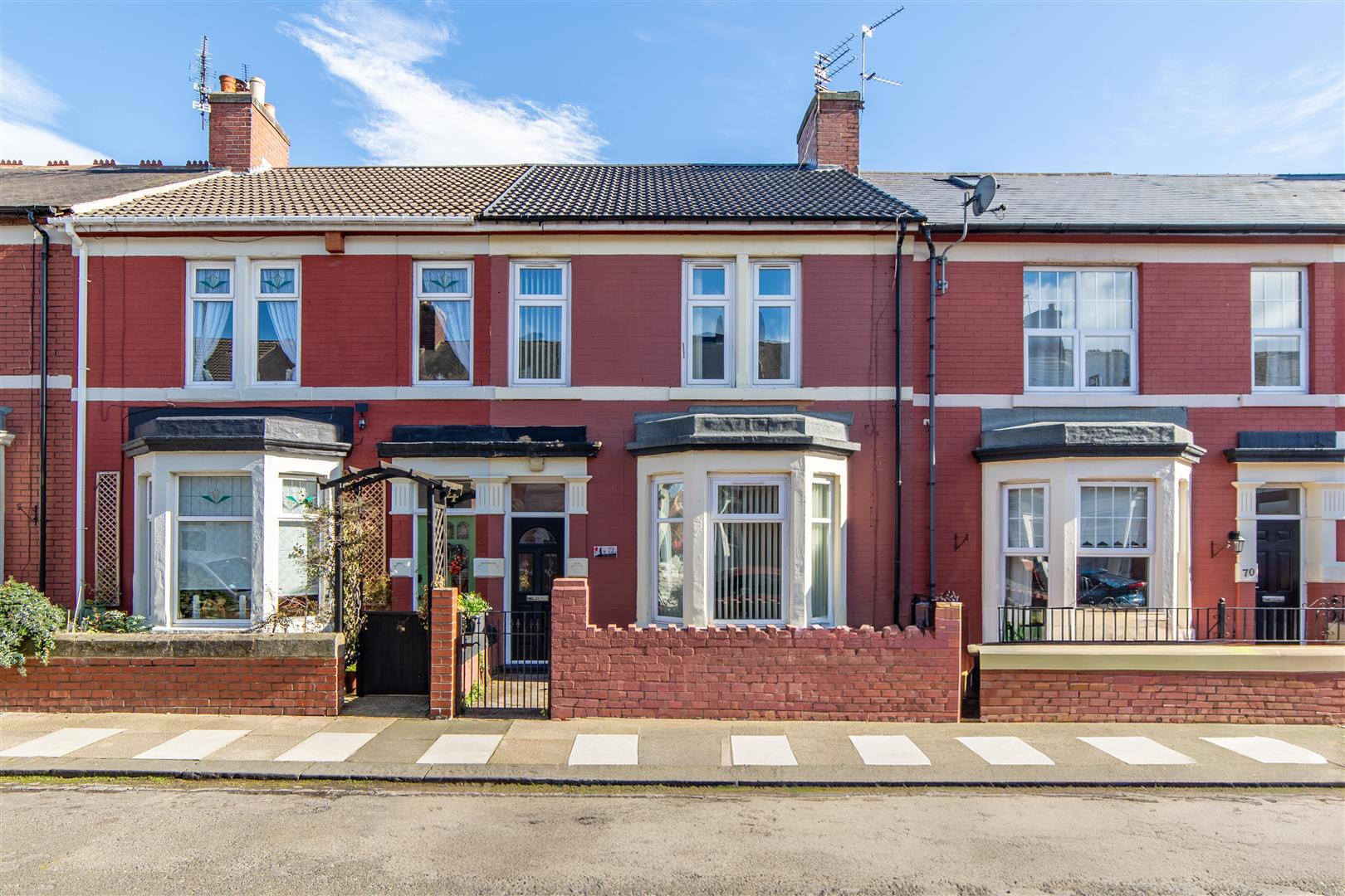 4 bedroom Terraced House To Let