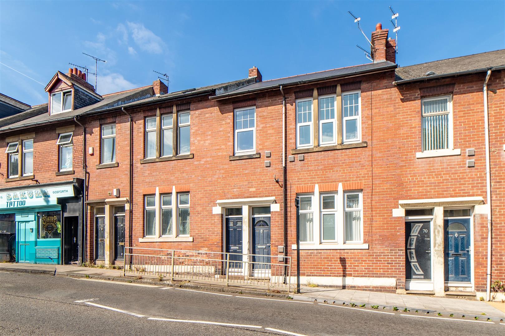 3 bedroom Apartment For Sale
