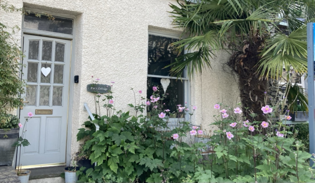 3 bedroom  For Sale