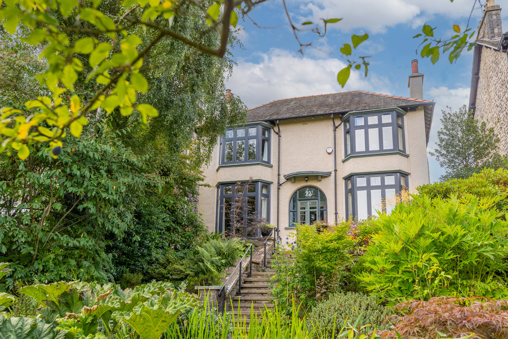 4 bedroom Link detached house For Sale