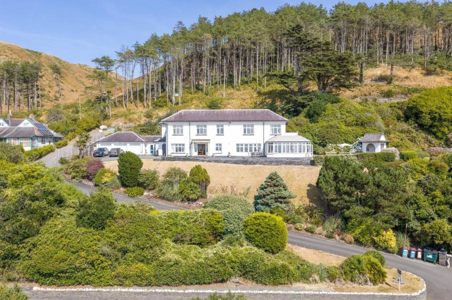 7 bedroom Detached house For Sale
