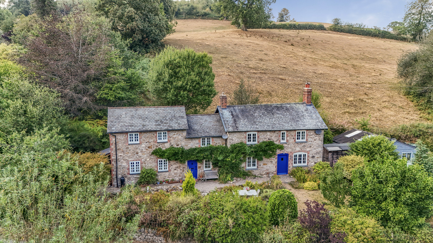 3 bedroom Cottage For Sale