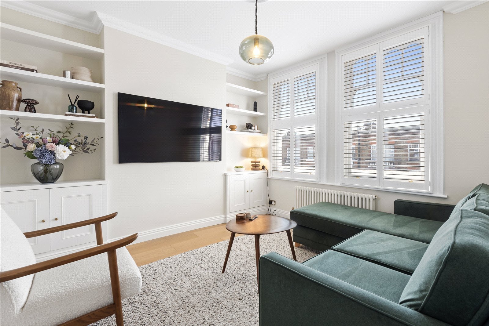 2 bedroom Flat For Sale