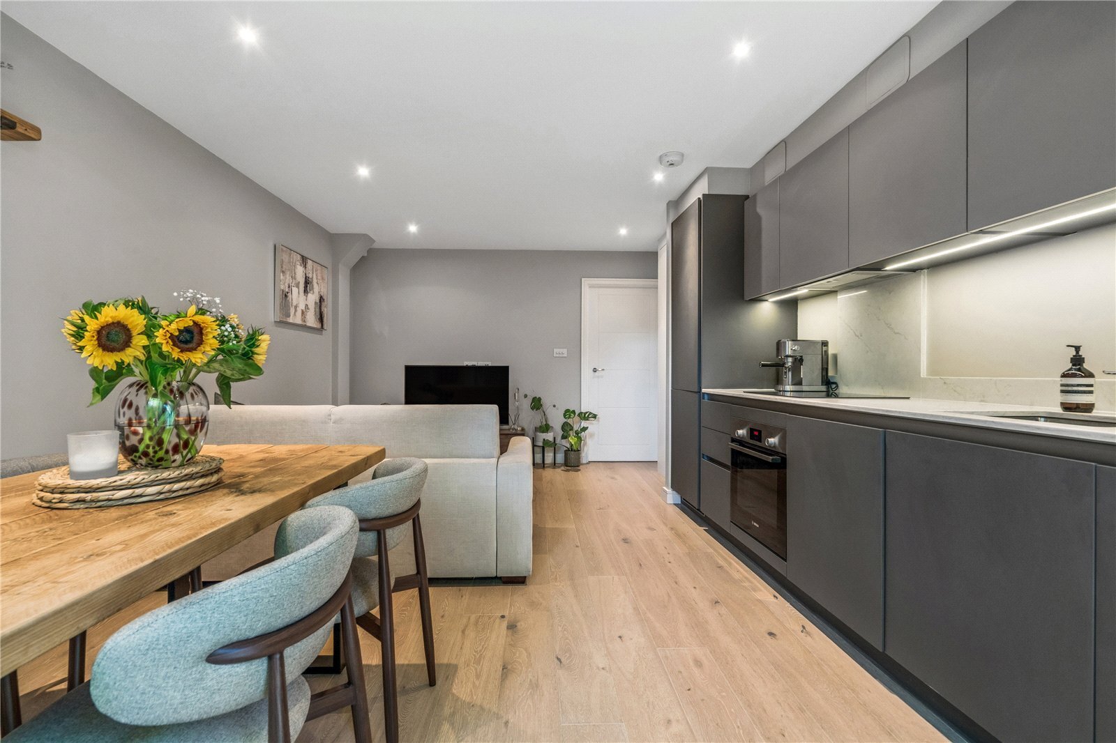 1 bedroom Flat Under Offer