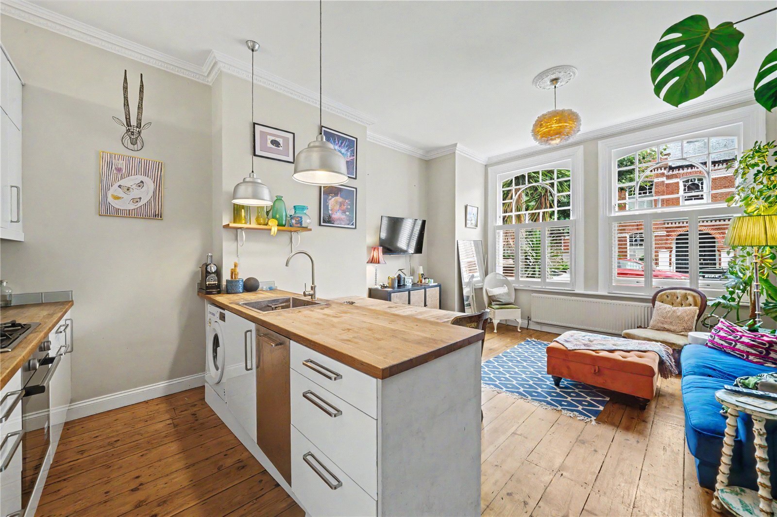 1 bedroom Flat For Sale