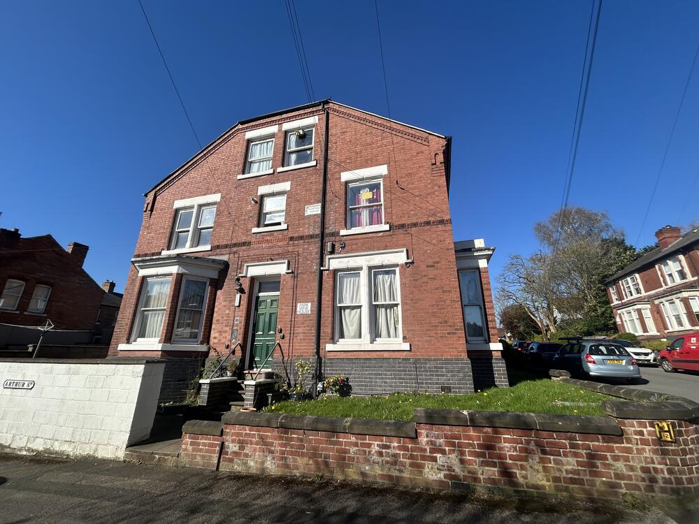 1 bedroom Flat For Sale