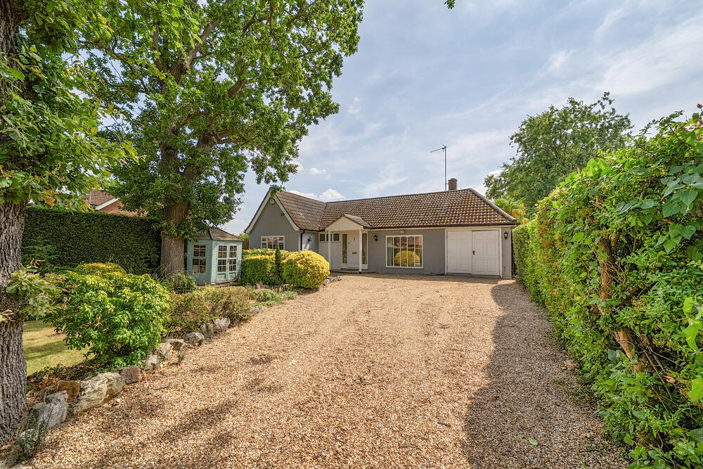  Detached bungalow For Sale