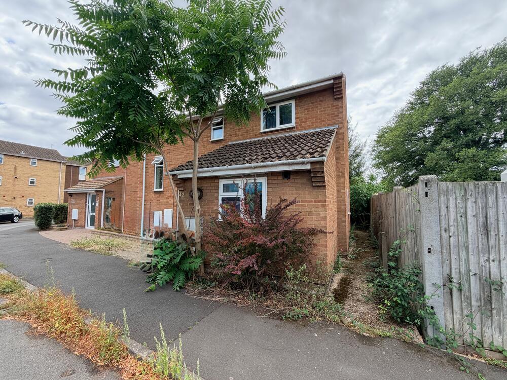  Semi-detached house For Sale