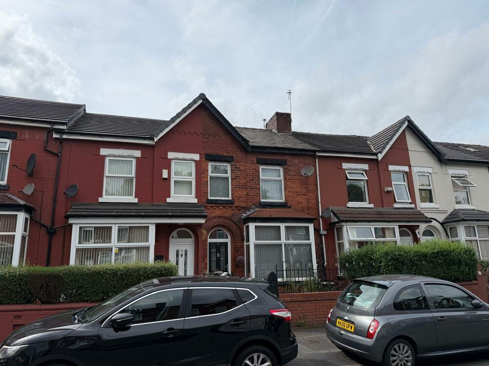  Semi-detached house For Sale