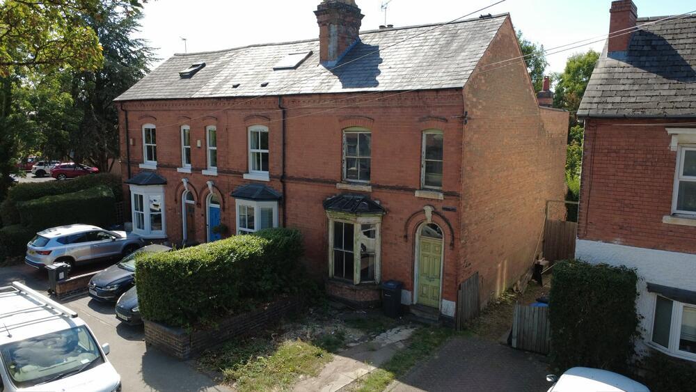 4 bedroom End of terrace house For Sale