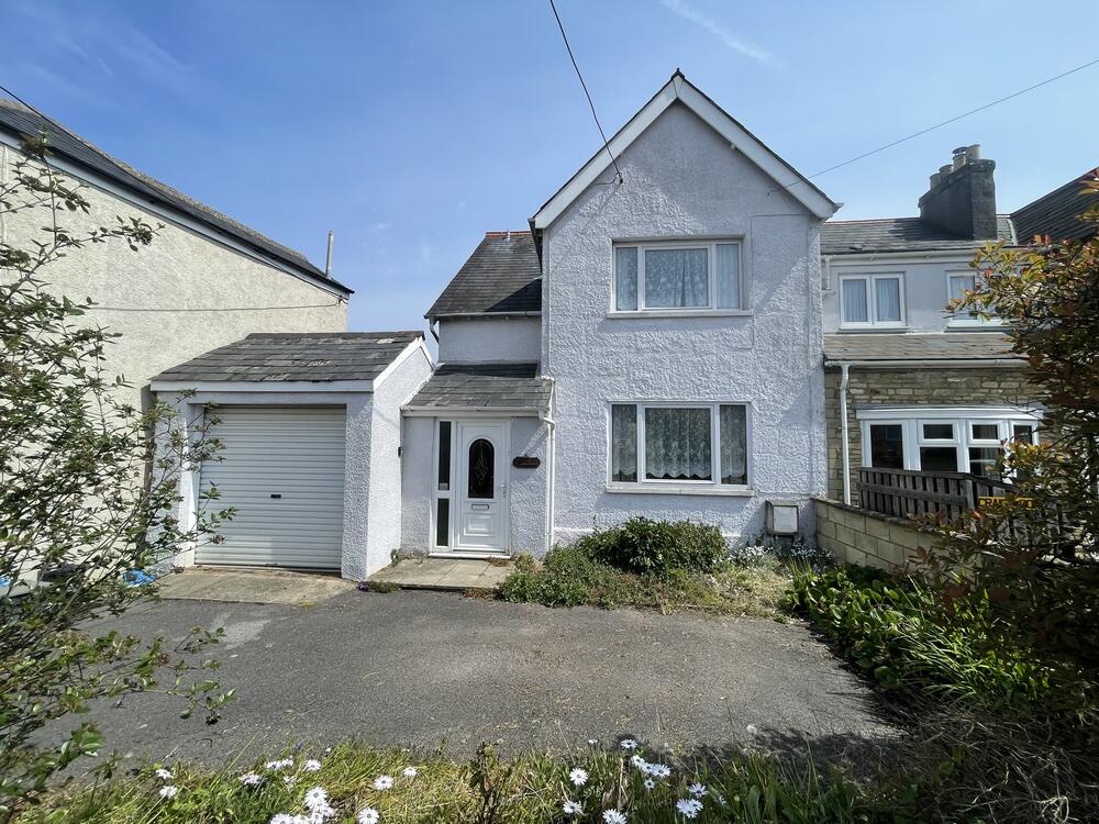  Semi-detached house For Sale