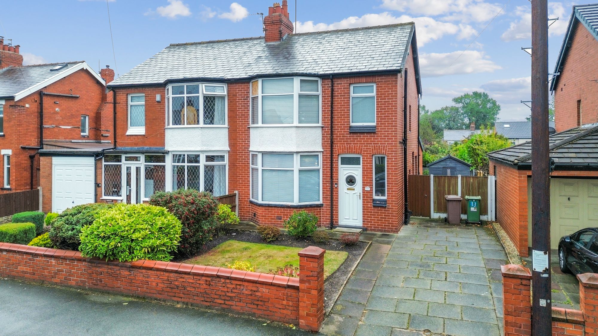 3 bedroom Semi-detached house For Sale