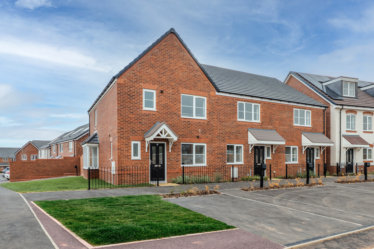 3 bedroom End of terrace house For Sale