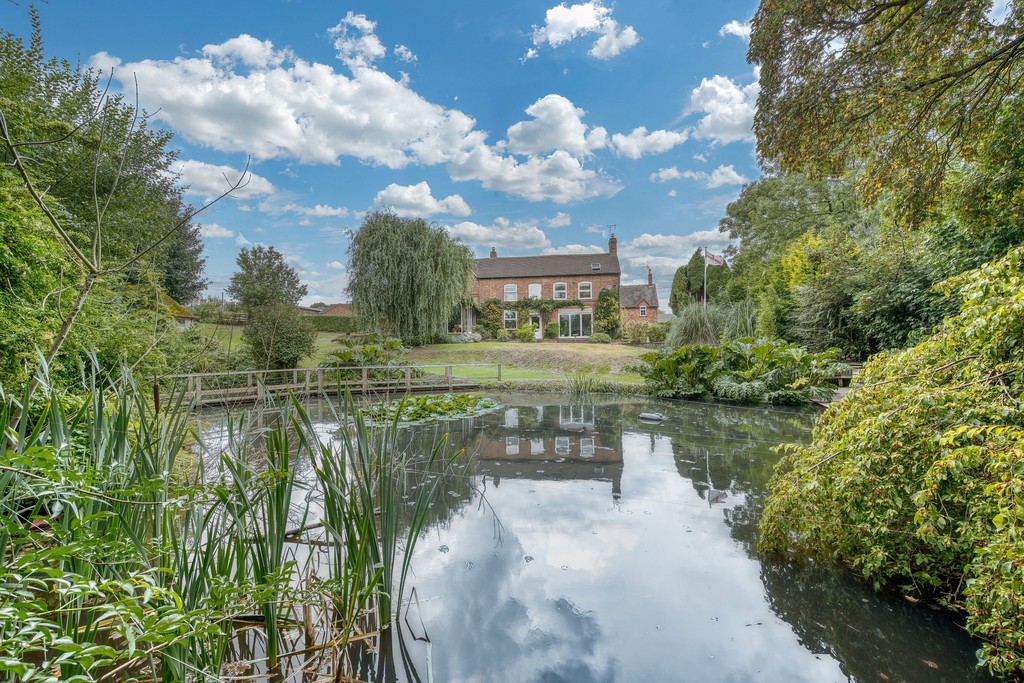 5 bedroom House (unspecified) For Sale