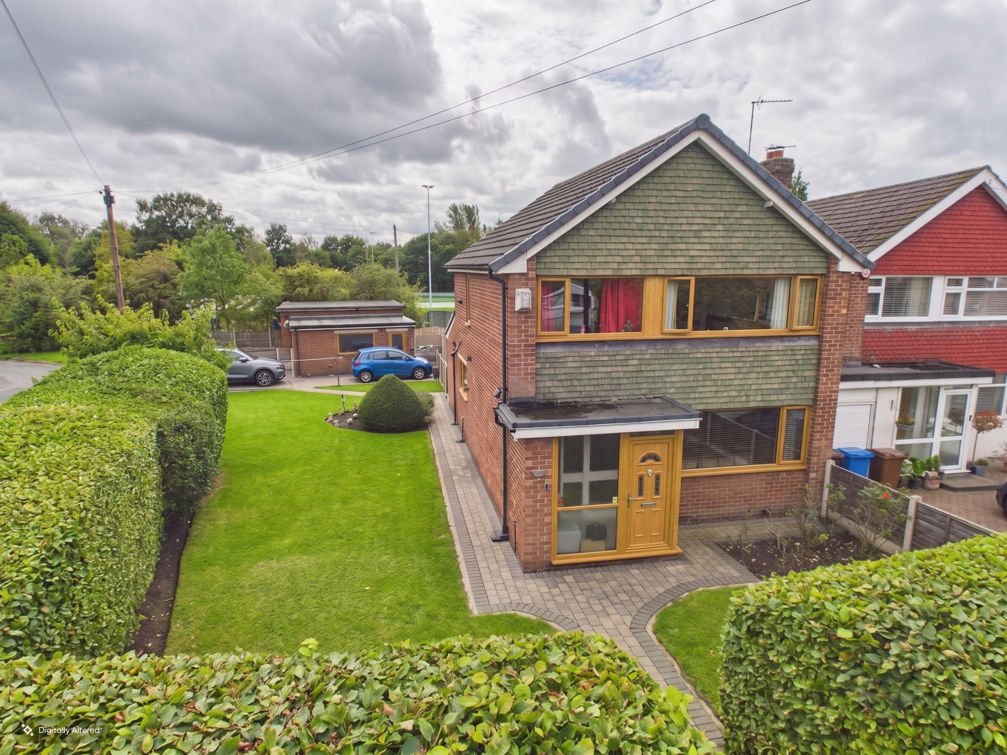 3 bedroom Detached house For Sale