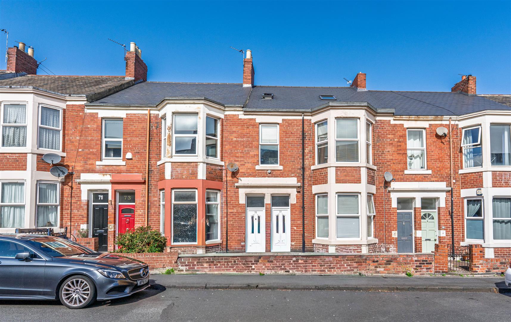 4 bedroom Maisonette To Let