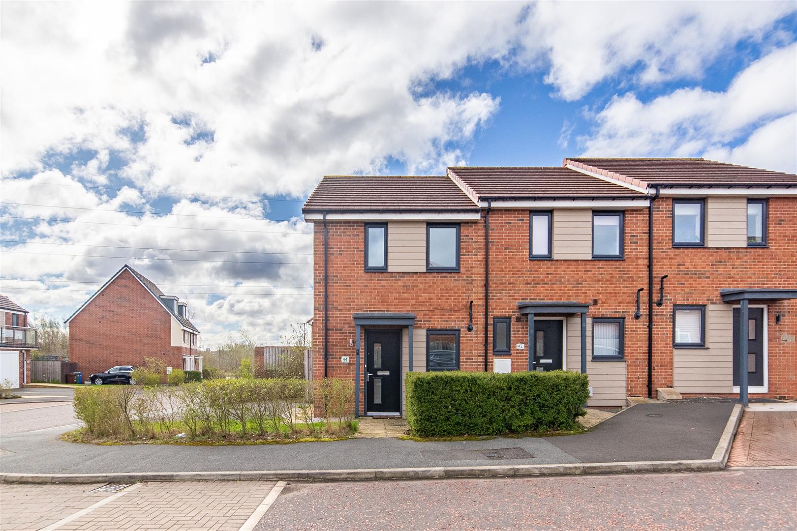 2 bedroom Terraced House To Let