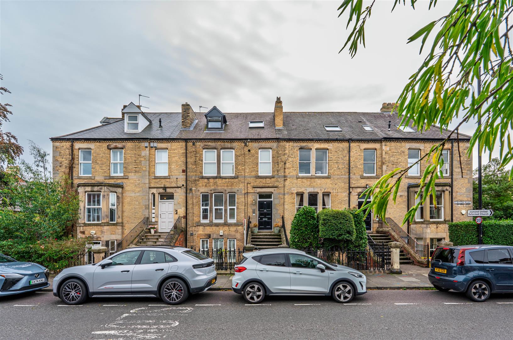 1 bedroom Apartment Let
