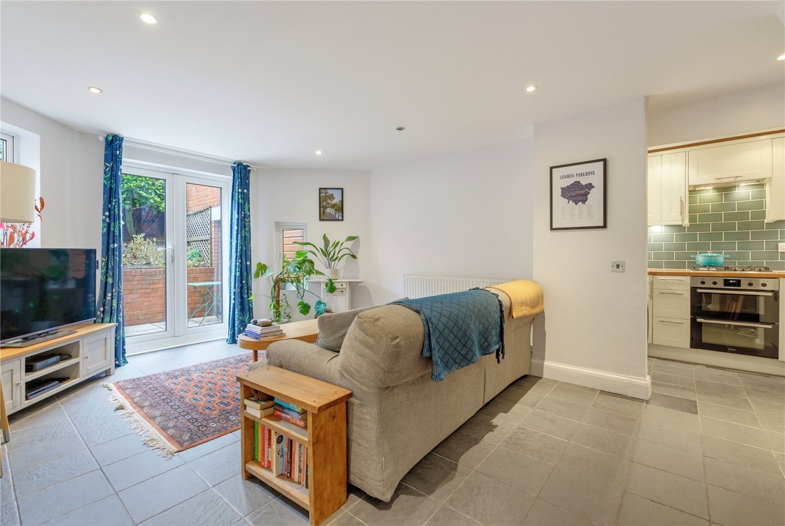 1 bedroom Flat For Sale