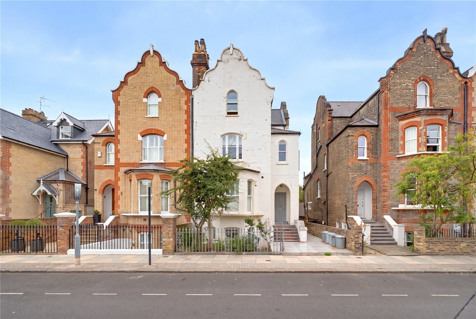 1 bedroom Flat For Sale