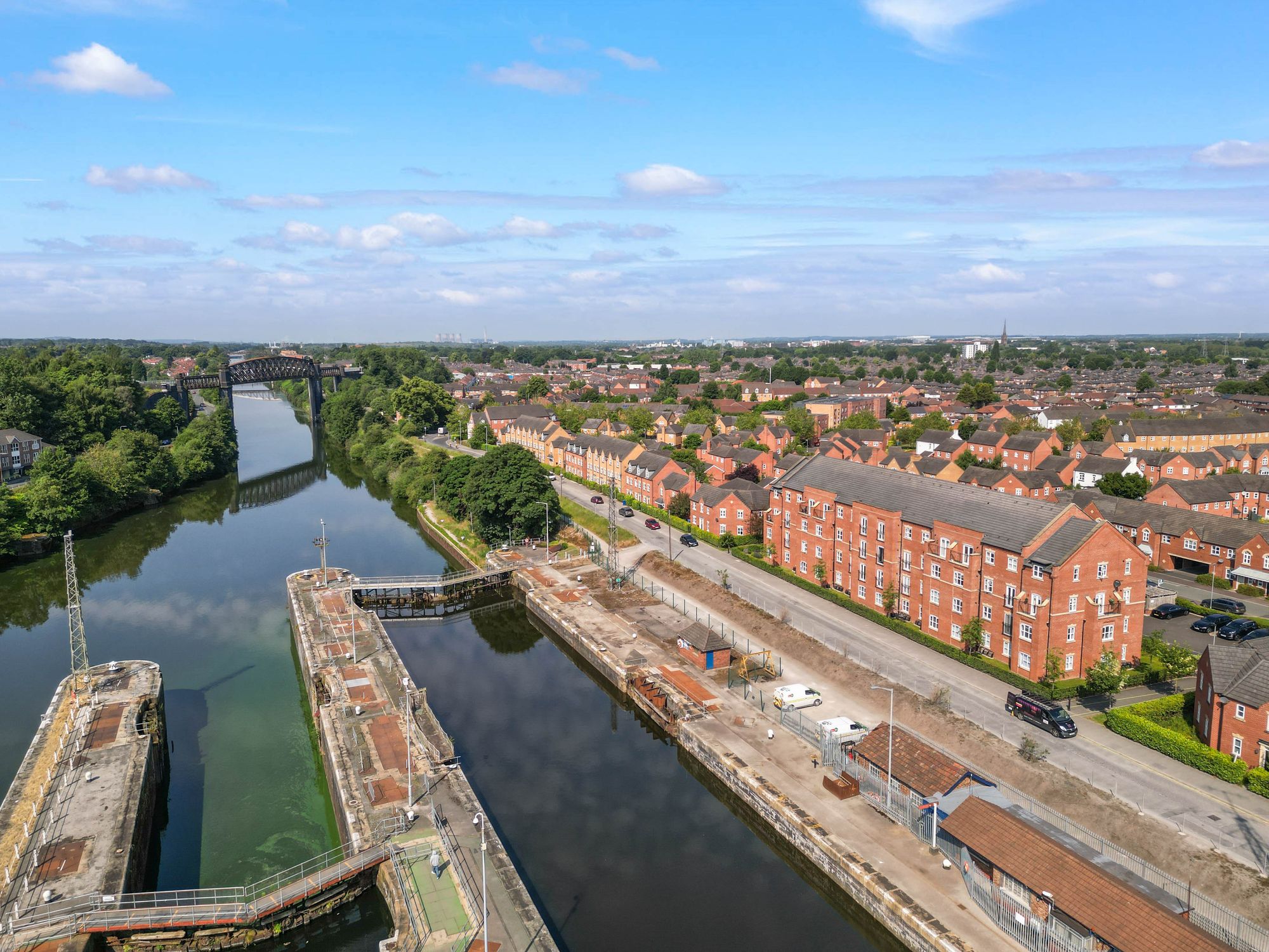 2 bedroom Flat share For Sale