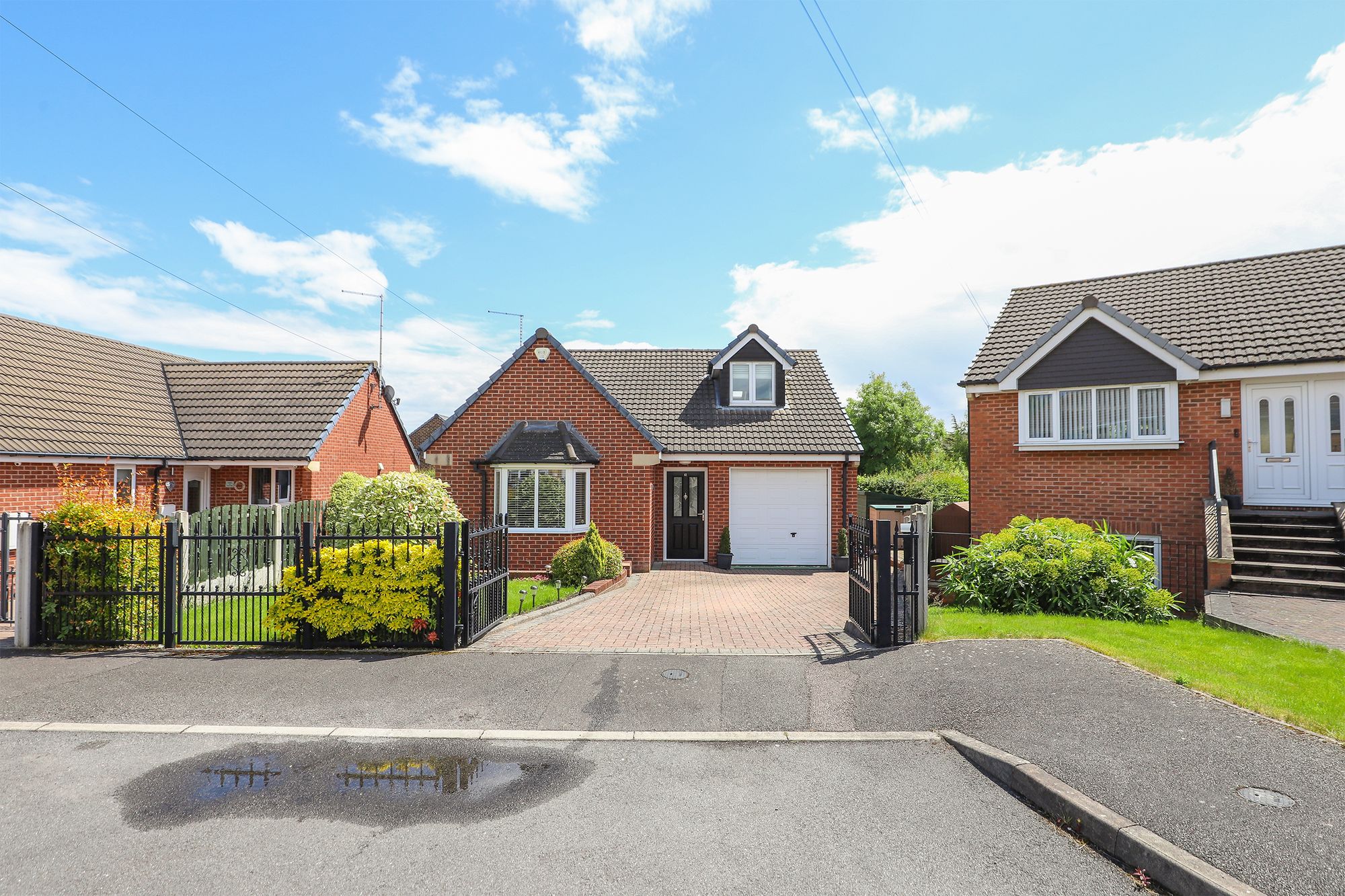 3 bedroom Bungalow Under Offer