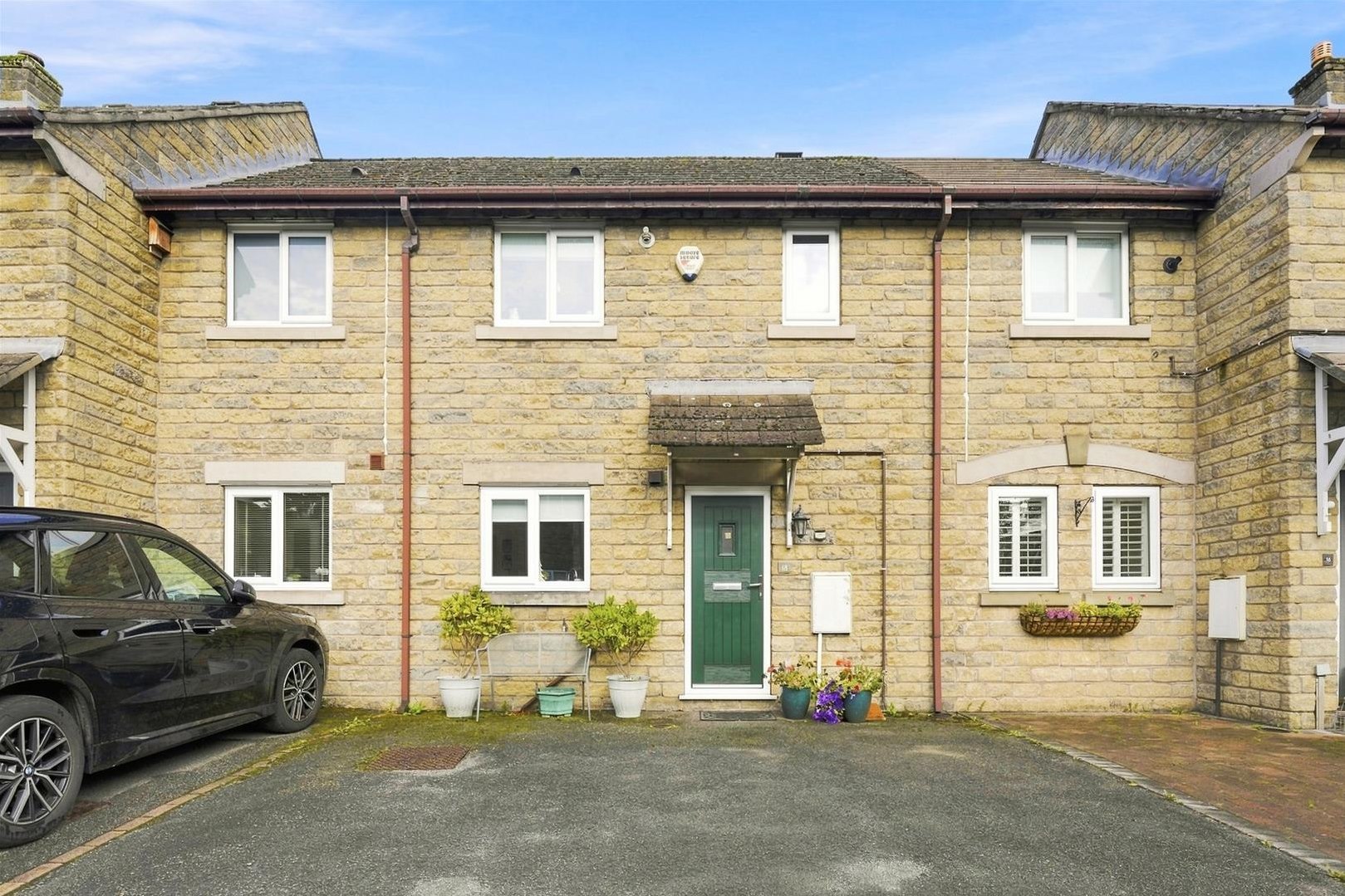 2 bedroom Mews house For Sale