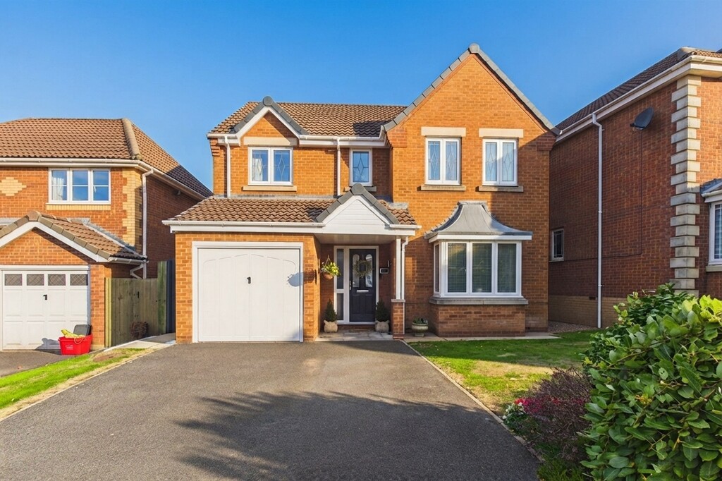 4 bedroom Detached house For Sale
