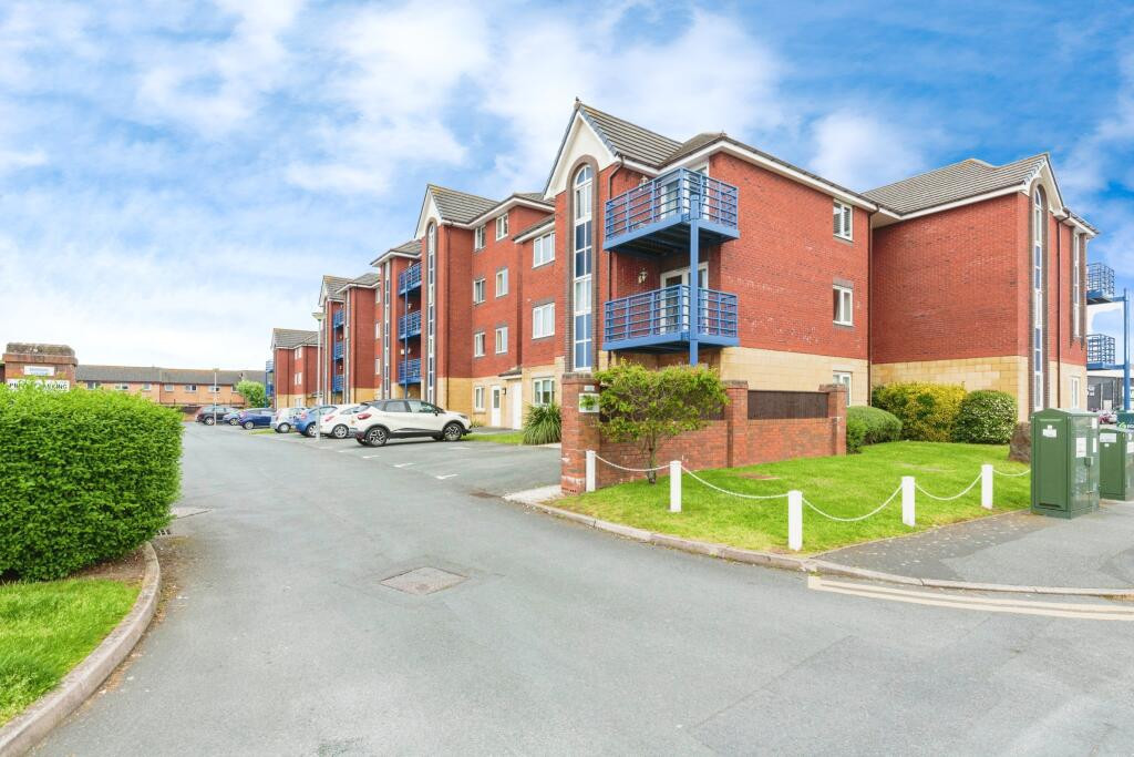 1 bedroom Flat share For Sale