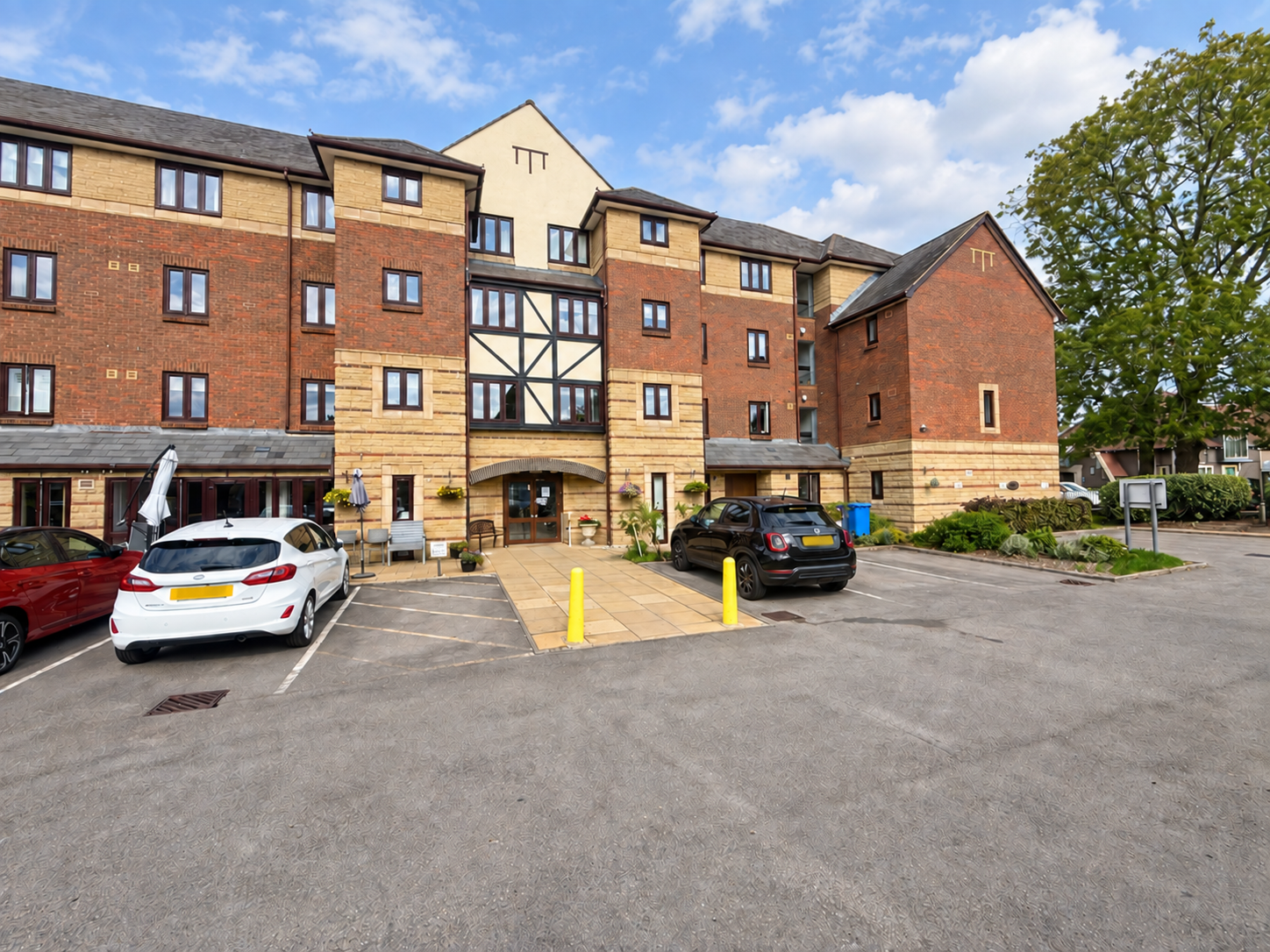 1 bedroom Flat For Sale