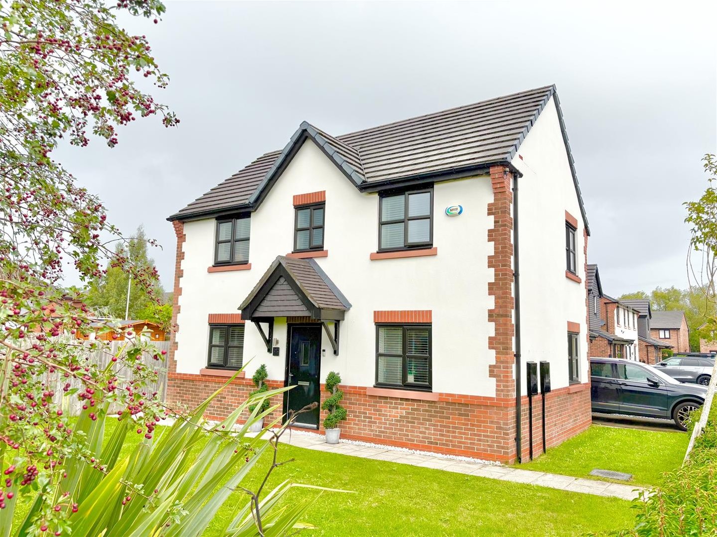 3 bedroom Detached house For Sale