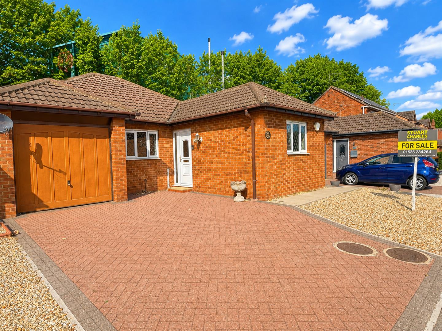 2 bedroom Detached bungalow For Sale