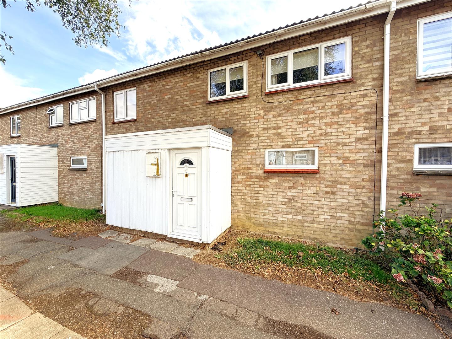 3 bedroom Terraced House Under Offer