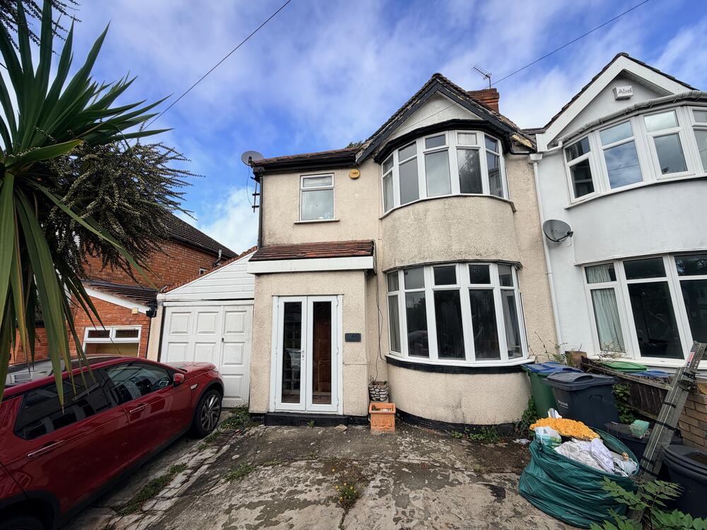 3 bedroom Semi-detached house For Sale