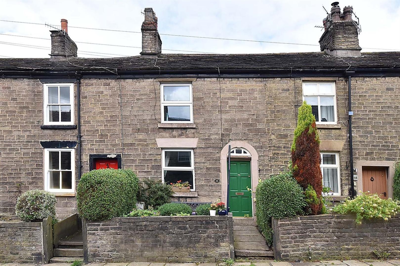 2 bedroom Cottage For Sale