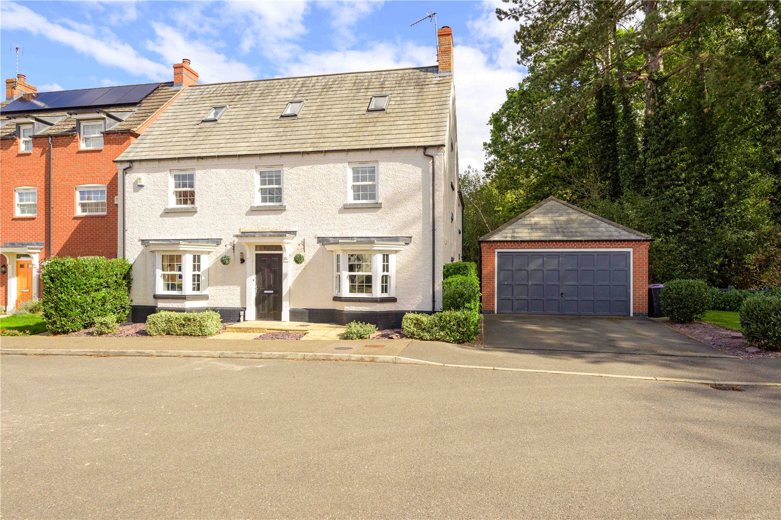 6 bedroom Detached house For Sale