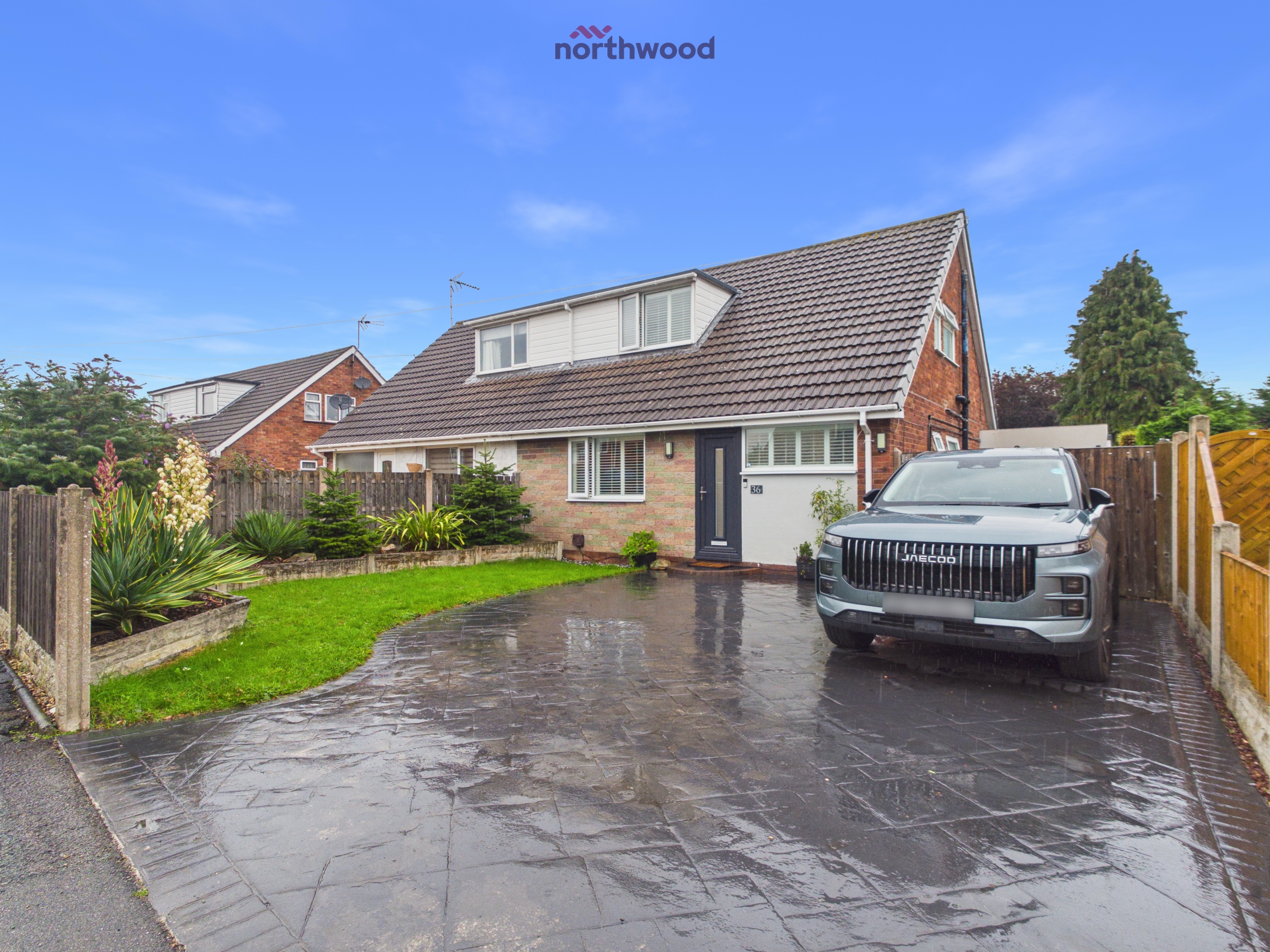 4 bedroom Detached bungalow For Sale